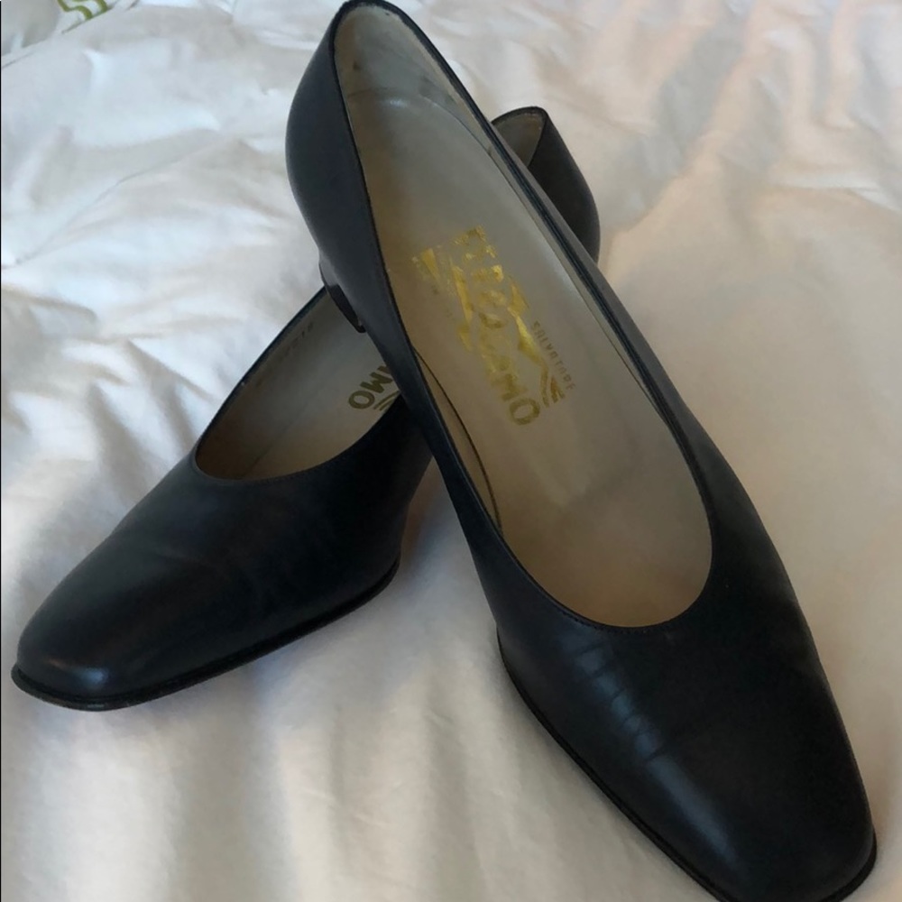 Ferragamo pump